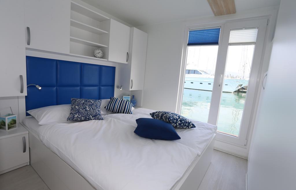 Floating Sea House Kahne Portoroz Villa Exteriör bild