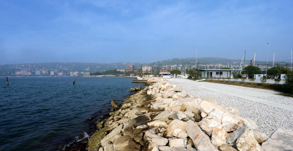 Floating Sea House Kahne Portoroz Villa Exteriör bild