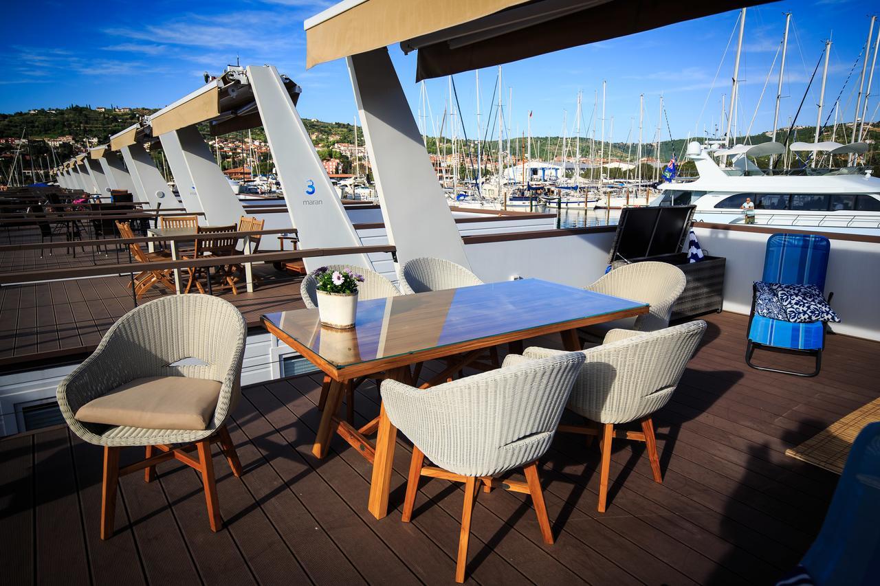 Floating Sea House Kahne Portoroz Villa Exteriör bild